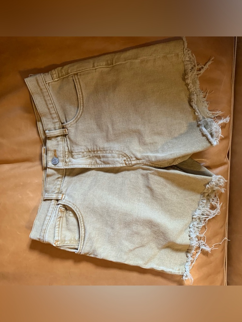 Faherty - Frayed Hem Women’s Denim Shorts - Sand
